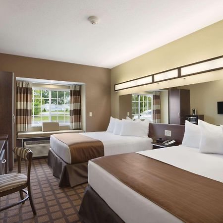 Microtel Inn And Suites Carrollton Buitenkant foto