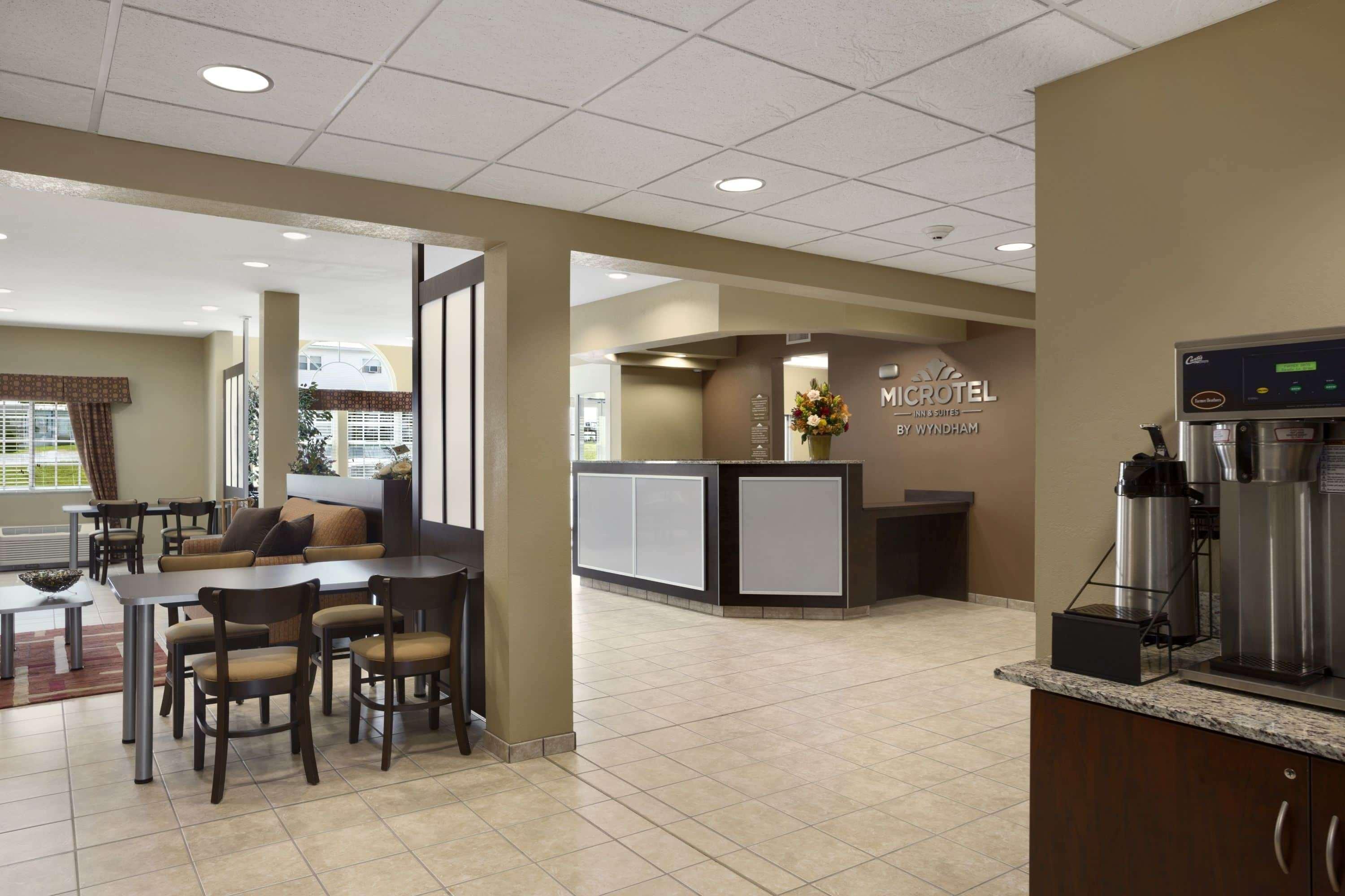 Microtel Inn And Suites Carrollton Buitenkant foto